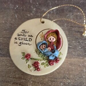 LaBerge Christmas Tree Ornament Decoration Dimensional Round Baby‎ Jesus Vintage
